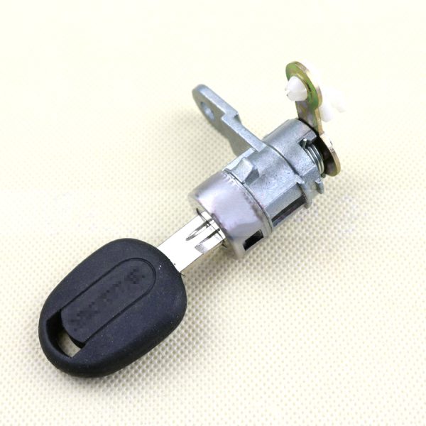 Buick old Excelle left door lock cylinder 06 former old Excelle master control door lock Excelle central control replacement lock cylinder - Image 2