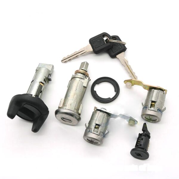 Buick old Regal full car lock cylinder 2.5 old Regal ignition lock cylinder 3.0 front door lock core trunk lock cylinder