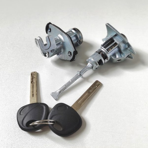 Hyundai 8th Generation Sonata Ignition And Car Lock Cylinder Coded - Image 6